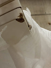 Load image into Gallery viewer, Bounce Dining Table