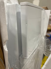Load image into Gallery viewer, White Danby 22" 7.4 Cubic Feet Cu. Ft. Energy Star Smudge-Resistant Top Freezer Refrigerator