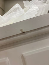 Load image into Gallery viewer, Lodge Mantel