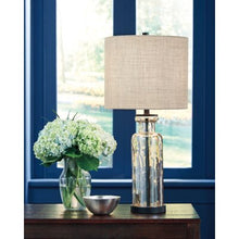 Load image into Gallery viewer, Amias 28.75" Champagne Table Lamp 499CDR