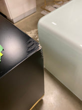 Load image into Gallery viewer, Seay Nightstand