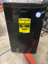 Load image into Gallery viewer, Upstreman Mini Fridge with Freezer - Black