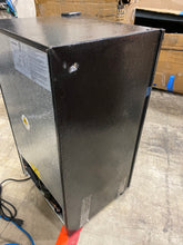 Load image into Gallery viewer, Upstreman Mini Fridge with Freezer - Black