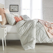 Load image into Gallery viewer, Full/Queen Comforter + 2 Shams Gray Shameka Chenille Lattice Comforter Set (SB1507)