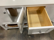 Load image into Gallery viewer, Lakeshore 72-inch Double Vanity with Quartz Top