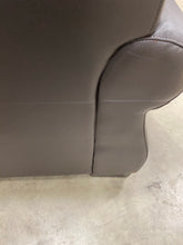 Load image into Gallery viewer, Barnabas 107" W Symmetrical Corner Sectional Brown