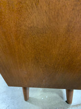 Load image into Gallery viewer, Williams 2 - Drawer Nightstand Acorn