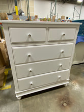 Load image into Gallery viewer, Lake House White 5-drawer Chest