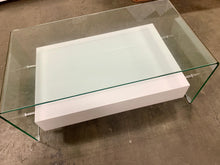 Load image into Gallery viewer, Jurida Glass Top Coffee Table