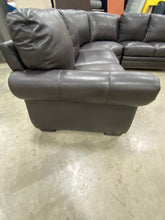 Load image into Gallery viewer, Barnabas 107" W Symmetrical Corner Sectional Brown