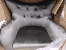Load image into Gallery viewer, Danney 30'' Wide Tufted Velvet Wingback Chair