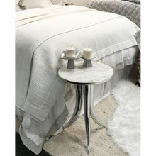Load image into Gallery viewer, 2 Pieces Anden Pedestal C/holders
