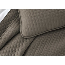 Load image into Gallery viewer, Barron Quilt Set, King/Cal. King Quilt + 2 King Shams
