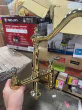 Load image into Gallery viewer, Chevington Kitchen Faucet with Side Spray
