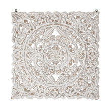 Load image into Gallery viewer, Floral Medallion Wall Décor
