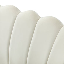 Load image into Gallery viewer, Hendrix Upholstered Loveseat
