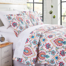 Load image into Gallery viewer, Marisol Comforter Set
