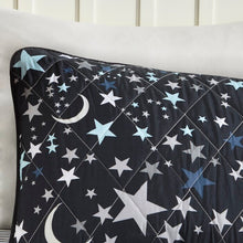Load image into Gallery viewer, Twin Navassa Reversible Quilt Set with Throw Pillow
