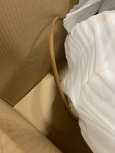 Load image into Gallery viewer, Rhuddlan Metal Hanging Planter
