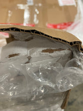 Load image into Gallery viewer, Floral Medallion Wall Décor
