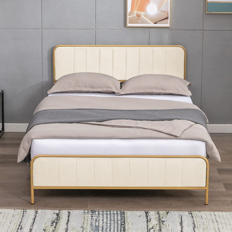 King Sulkey Upholstered Bed