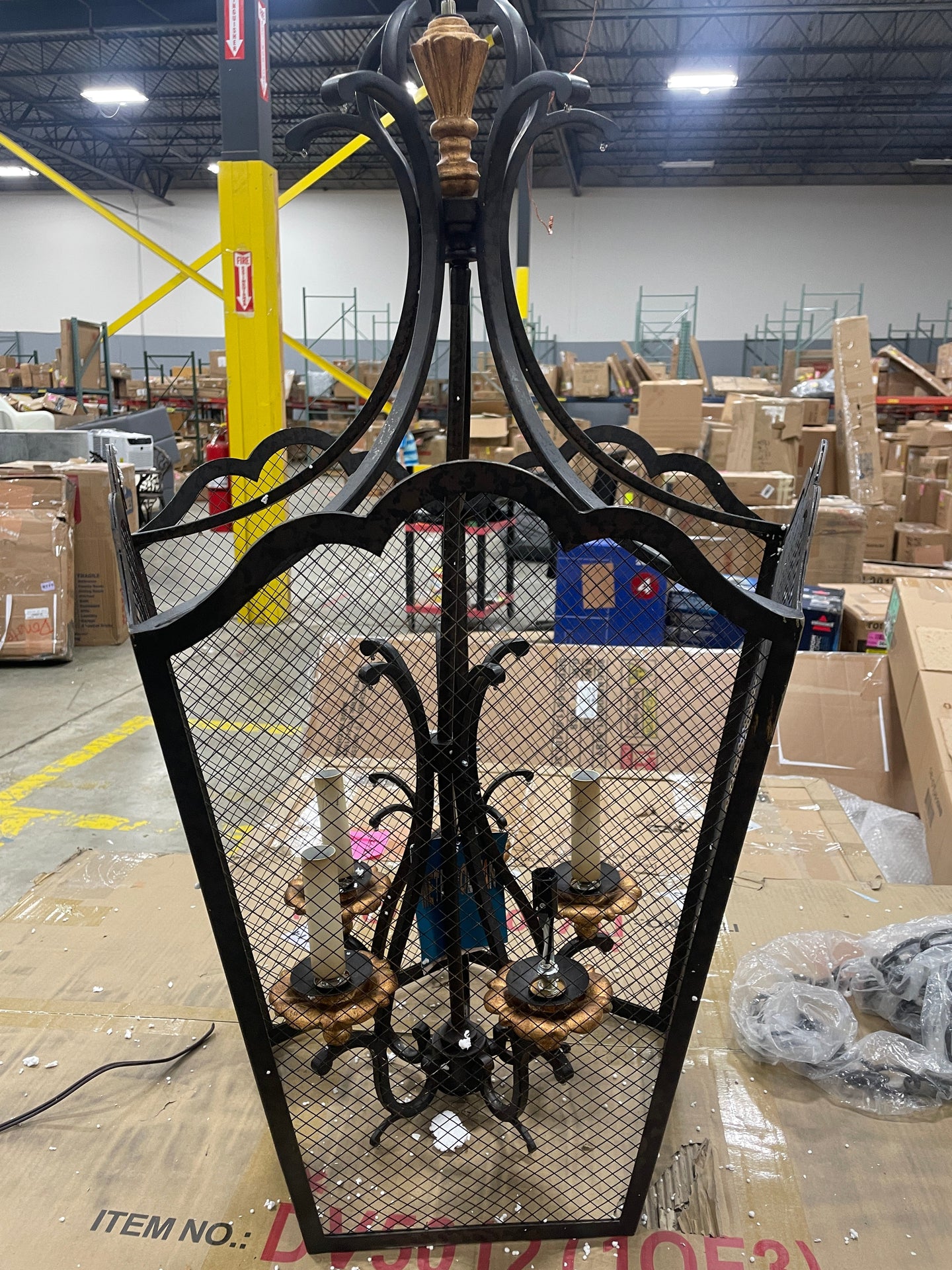 Cortona 5 - Light Lantern Geometric Chandelier