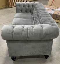 Load image into Gallery viewer, Eufaula 87&quot; Wide Rolled Arm Chesterfield Sofa 1201CDR
