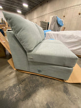 Load image into Gallery viewer, Sectional Piece ONLY 7320RR
