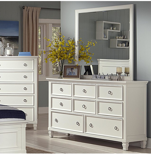 New Classic Tamarack 8-Drawer Dresser, White 7050RR-OB