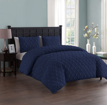 Load image into Gallery viewer, VCNY Lattice Embossed Duvet Set GL411
