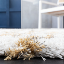 Load image into Gallery viewer, Safavieh Horizon Shag, Moroccan Rug, Ivory and Gold, 3&#39;0&quot;x5&#39;0&quot;
