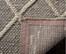 Load image into Gallery viewer, Natura Gray 4 ft. x 6 ft. Geometric Area Rug
