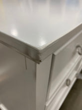 Load image into Gallery viewer, Westhampton 8 Drawer 62&#39;&#39; W Solid Wood Dresser
