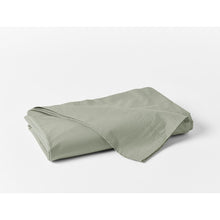 Load image into Gallery viewer, 300 Thread Count 100% Cotton Percale Sheet Set - Queen

