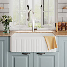 Load image into Gallery viewer, 30&quot; L x 18&quot; W Farmhouse Kitchen Sink with Sink Grid and Basket Strainer
