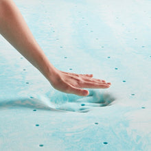 Load image into Gallery viewer, 3&quot; King Gel Memory Foam Mattress Topper
