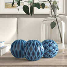 Load image into Gallery viewer, 3 Piece Leis Ball Sculpture Set
