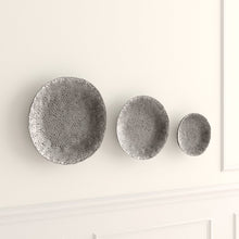 Load image into Gallery viewer, 3 Piece Round Metal Wall Décor Set 2051CDR
