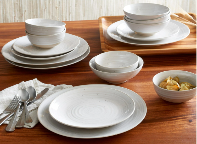 Siterra 16-Piece Casual Rustic White Stoneware Dinnerware Set (Service for 4)