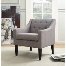 Load image into Gallery viewer, Clopton 21.5 Armchair
