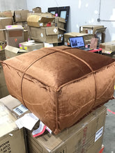Load image into Gallery viewer, Mariya 24&#39;&#39; Wide Velvet Square Pouf Ottoman
