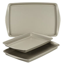 Load image into Gallery viewer, 3-Piece Nonstick Bakeware Cookie Pan Set - Silver
