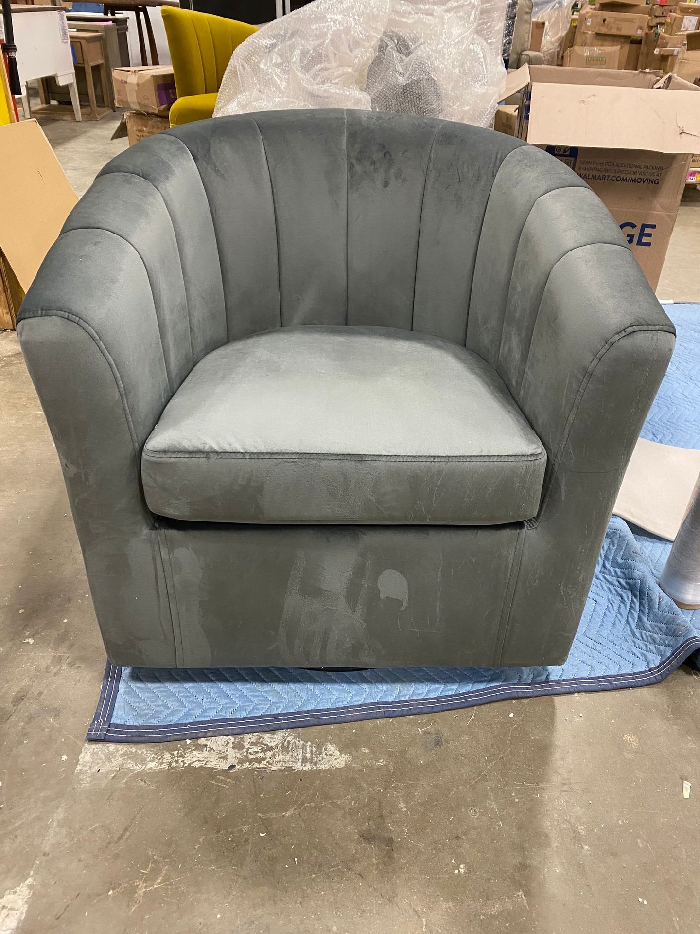 Coeur 30.7'' Wide Velvet Swivel Barrel Chair