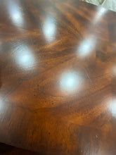 Load image into Gallery viewer, Regency 56&#39;&#39; Solid Wood Console Table 6569RR-OB
