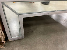 Load image into Gallery viewer, Cain 48&#39;&#39; Tall 5 - Drawer Mirrored Accent Chest
