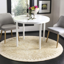 Load image into Gallery viewer, SAFAVIEH Soho Collection 6&#39; x 6&#39; Round Beige / Beige Handmade Premium Wool &amp; Viscose Area Rug
