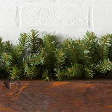Load image into Gallery viewer, 9&#39; Pre-Lit Garland with 50 Lights
