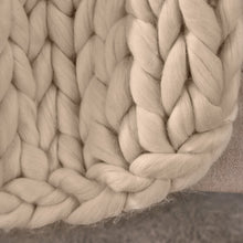 Load image into Gallery viewer, Ivory Aaraya Throw
