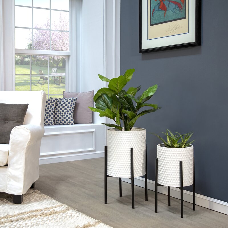 White Aiken 2 Piece Metal Pot Planter Set MRM1622