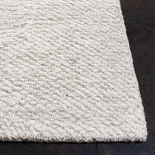 Load image into Gallery viewer, Airan Handmade Tufted Wool Beige/Ivory Rug, Rectangle 3&#39; x 5&#39;

